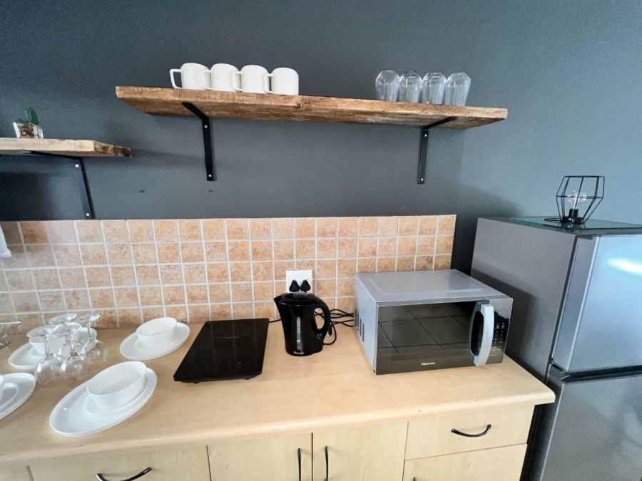 1 Bedroom Property for Sale in Ferreira Town Eastern Cape